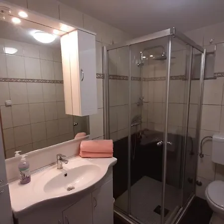 Nika Apartmán *