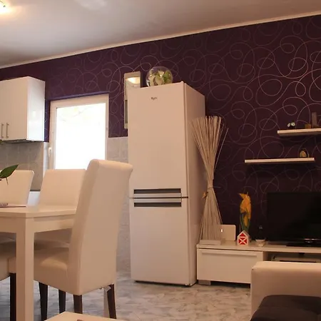 Διαμέρισμα Nika *