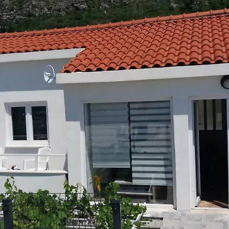 Villa Nika Mlini 아파트 *