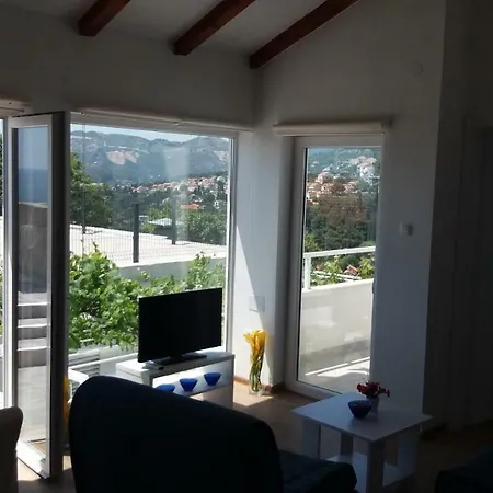 Nika Apartmán *