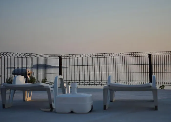 Villa Nika Mlini 아파트 *