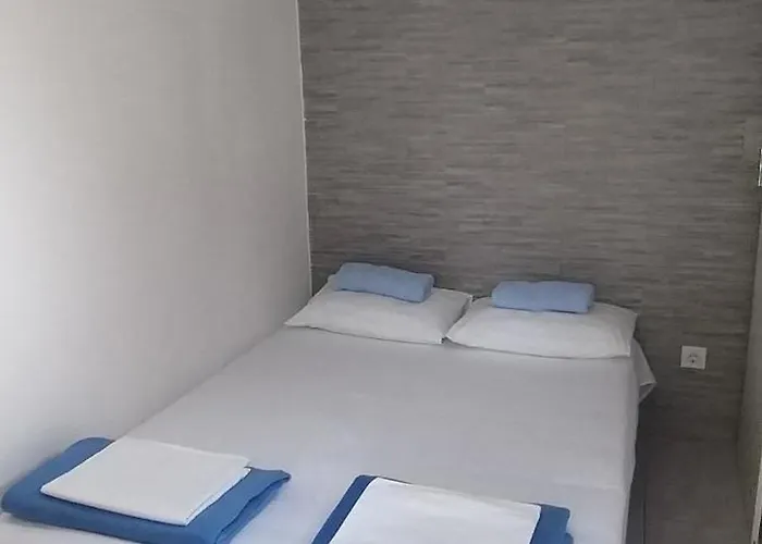 Villa Nika Mlini 아파트 *