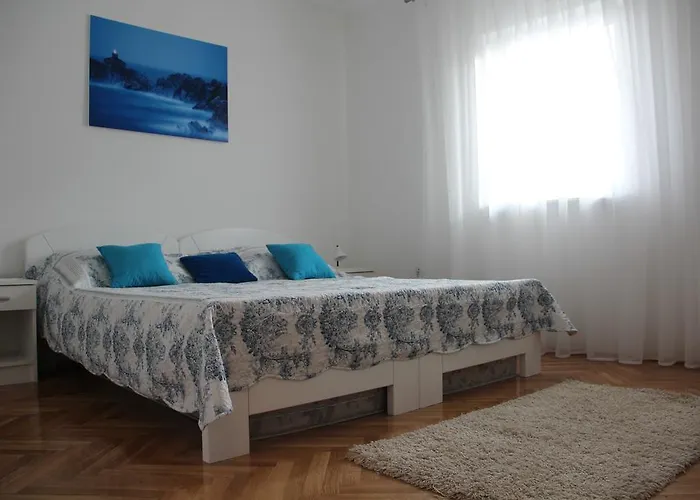 Villa Nika Mlini 아파트 *