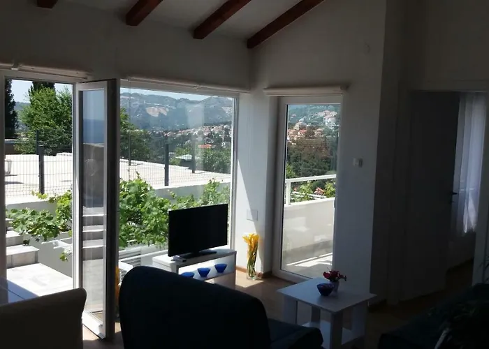Villa Nika Mlini 아파트 *